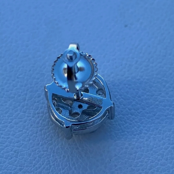 Solid 925 sterling silver cz cluster earri… - Picture 6 of 6